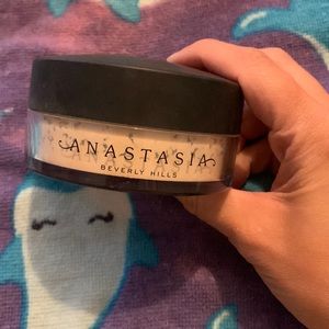 Anastasia Beverly Hills Banana Loose Setting Powder